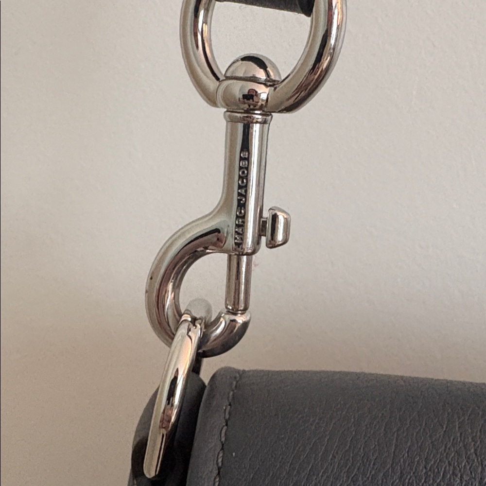 Marc Jacobs Crossbody Bag (EUC) - Picture 4 of 8